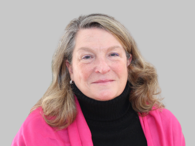 Eileen Peacock headshot